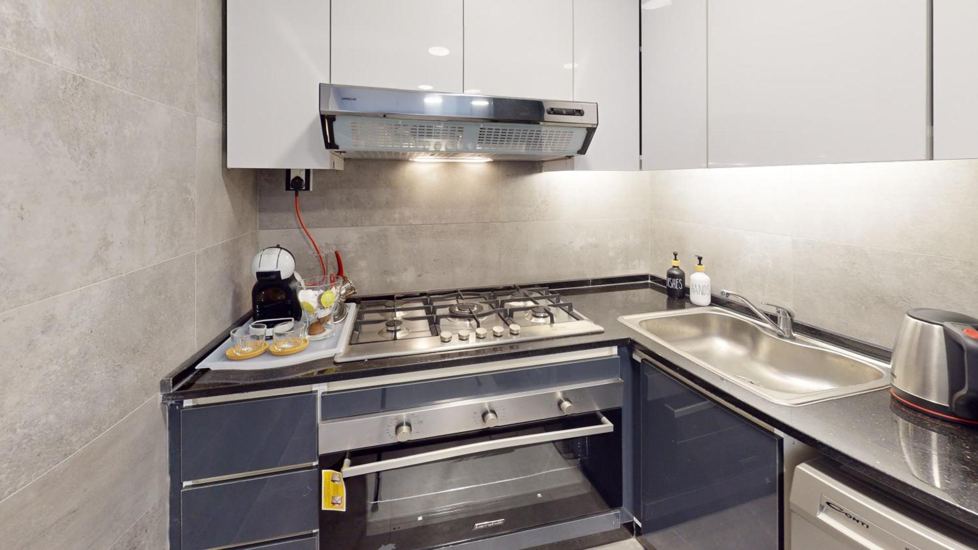 Al Fares Luxury Furnished Apartment-Damac Tower 외부 사진